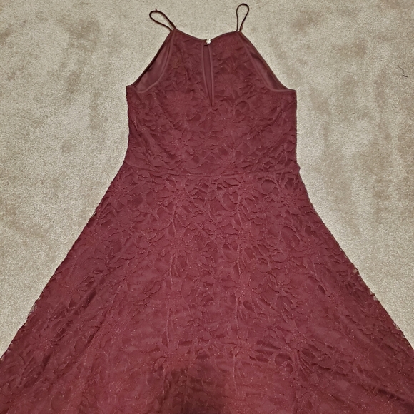 🎁 2/$20 Burgandy Lace Halter Dress - Picture 2 of 3